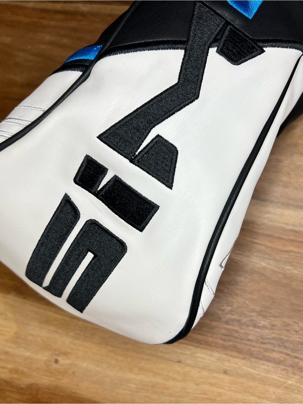 Taylormade Sim2 Driver Headcover View 3
